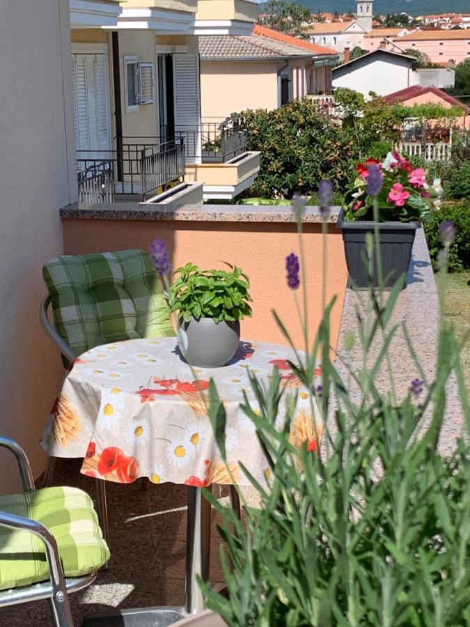 Apartment Close To Krk Town Centre Extérieur photo